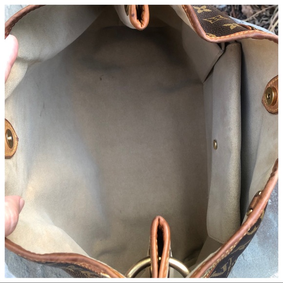 🚫SOLD🚫Auth. Louis Vuitton Monogram Galliera PM - Picture 4 of 16
